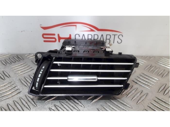 Grille aération tableau de bord d'un Mercedes E-Klasse, 3 mois de garantie, Utilisé, -, -