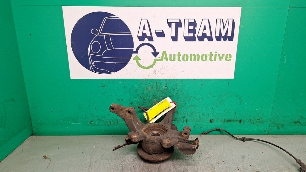 FUSEE RECHTS VOOR Alfa Romeo MiTo (955) (01-2008/12-2018), Gebruikt, Alfa Romeo