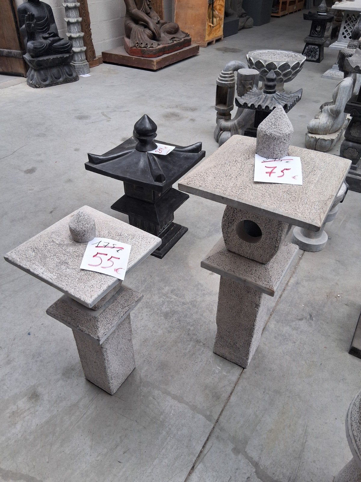 Bouddhas pagodes fontaines pierre -20 à-50%*, Jardin & Terrasse, Enlèvement, Pierre
