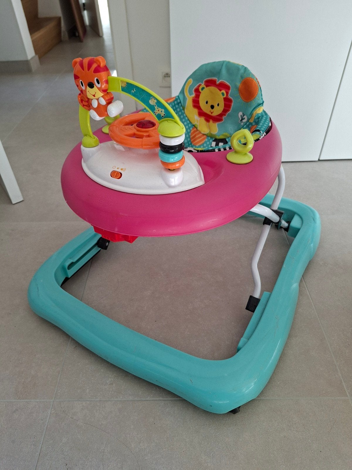 loopkarretje, Ophalen, Gebruikt, Auto, Met licht
