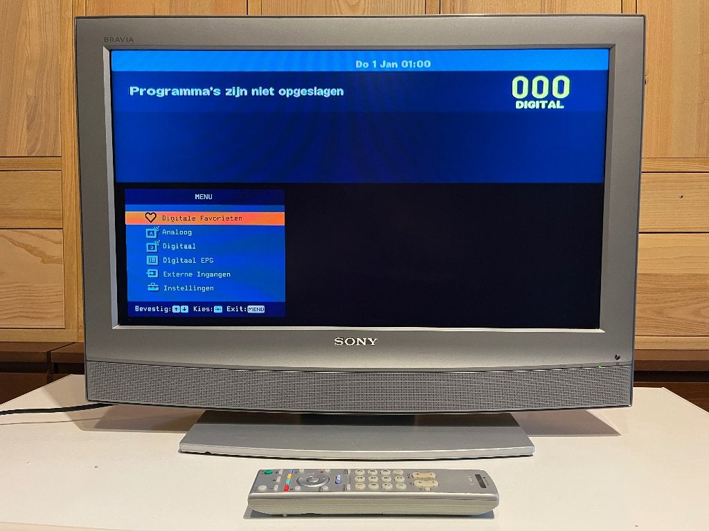 Sony TV LCD Bravia model KDL-26U2000, Ophalen, 50 Hz, Zo goed als nieuw, Sony