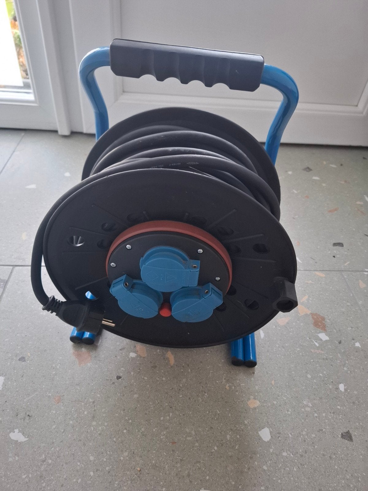 Enrouleur de câble 25m 3G2.5 de marque AS Schwabe, cadre mét, Bricolage & Construction, Électricité & Câbles, Enlèvement, Comme neuf