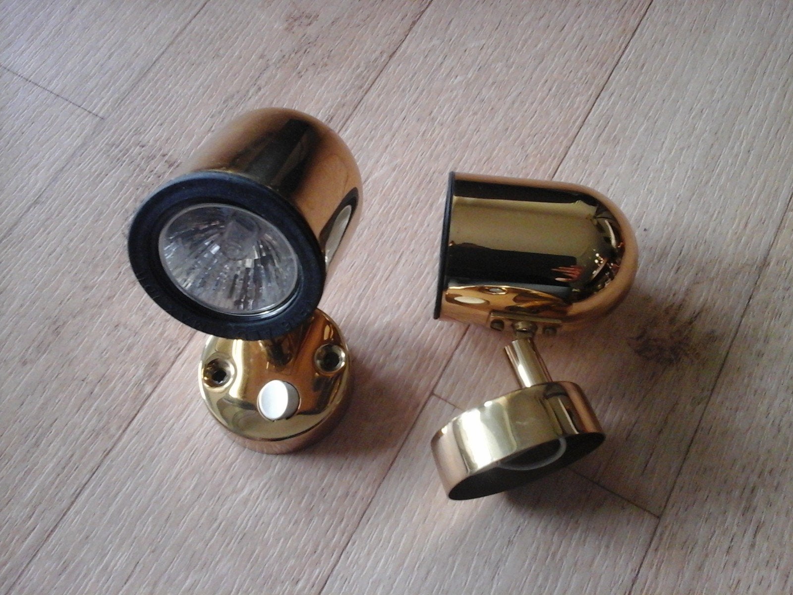 2 LEES LAMPJES MET SCHAKELAAR 12 / 24 VOLT, Watersport en Boten, Accessoires en Onderhoud, Ophalen, Zo goed als nieuw, Binnenverlichting