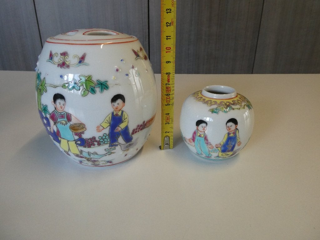 Drie mooie Chinese porseleinen potjes en vaas, Huis en Inrichting, Woonaccessoires | Vazen, Overige kleuren, Aardewerk of Porselein