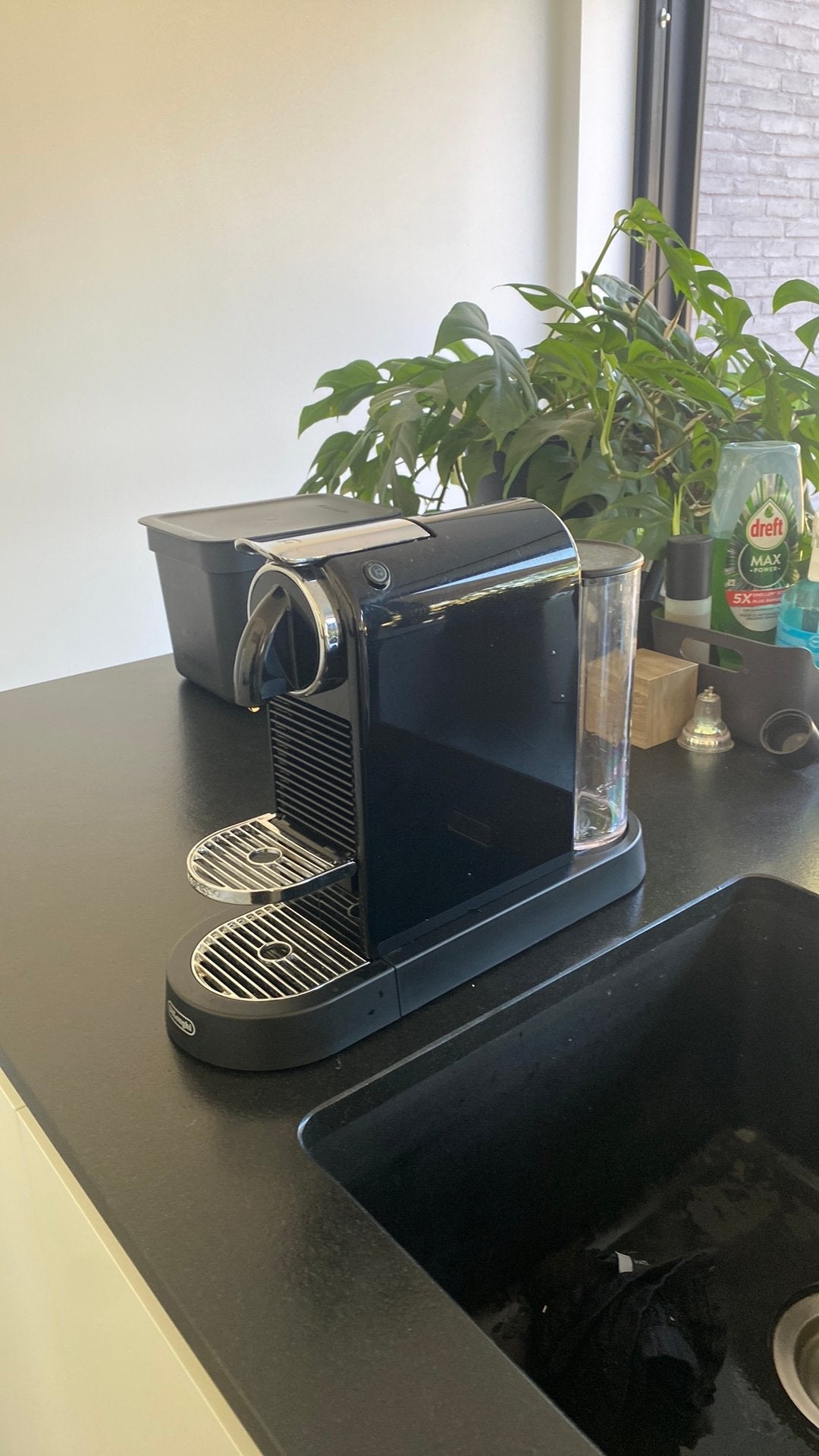Nespresso koffie toestel zwart, Ophalen, Zo goed als nieuw
