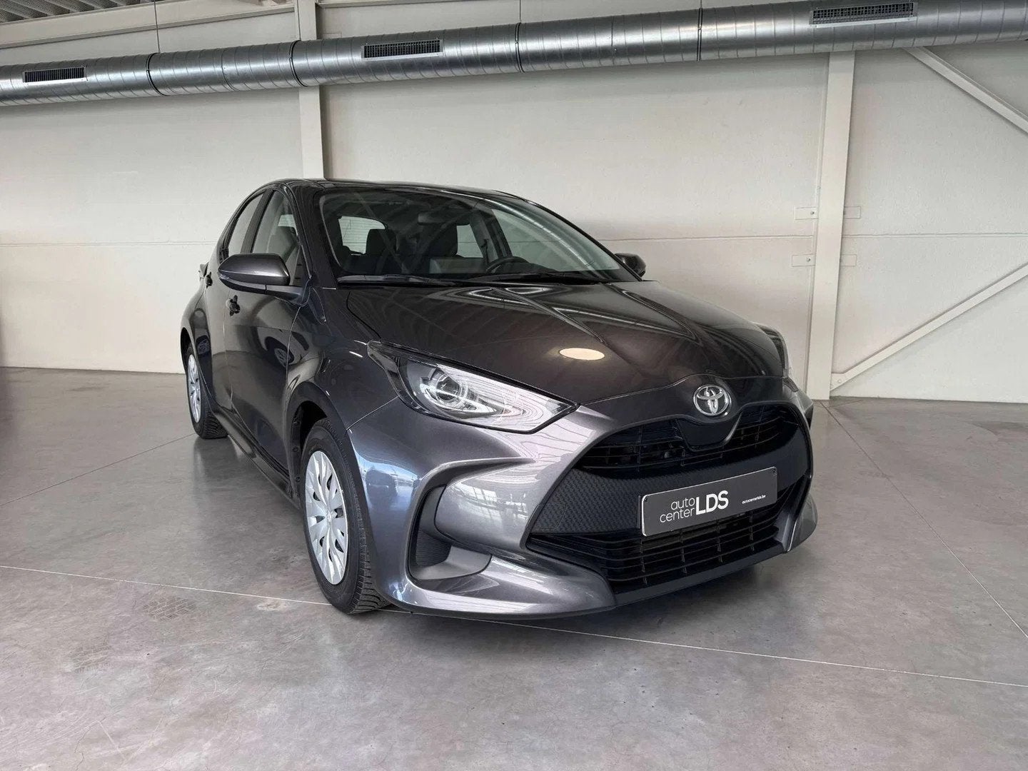 Toyota Yaris Yaris 1.0i VVT-i - 5-deur - Camera - Apple CarP, Auto's, Stof, 72 pk, 127 g/km, Bedrijf