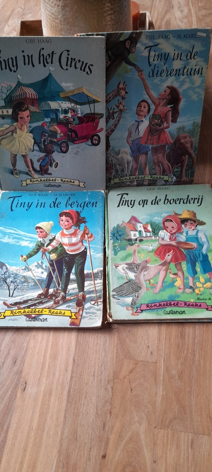 4 Prachtige oude Tiny boeken, Boeken, Ophalen of Verzenden