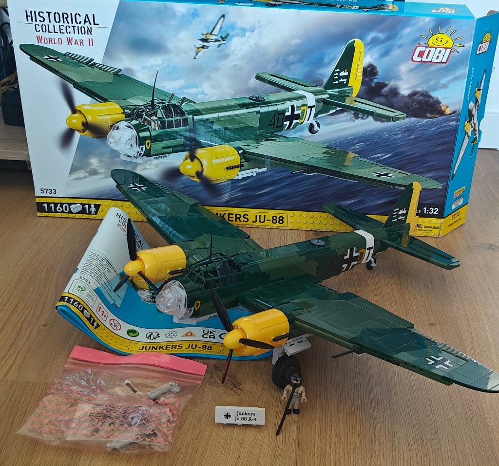 Cobi 5733 - Junkers JU-88, Lego, Ophalen of Verzenden, Zo goed als nieuw, Technic