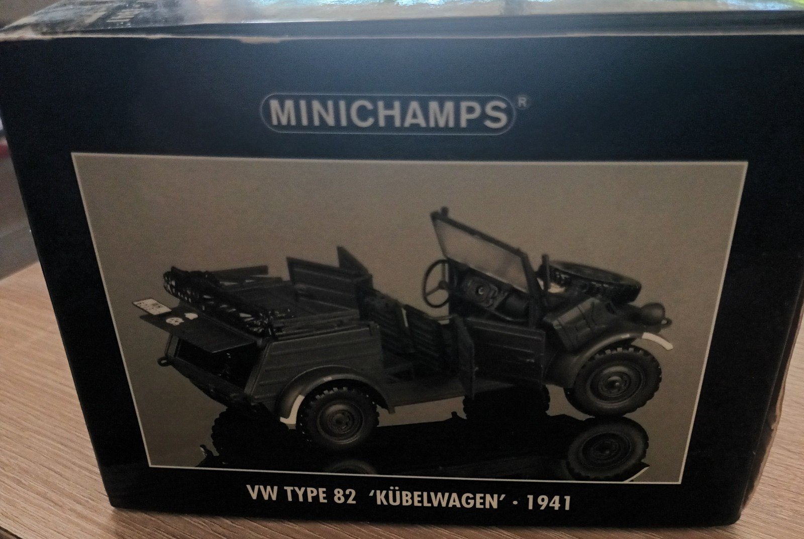 Minichamps VW Type 82 'Kübelwagen' 1941, Ophalen of Verzenden, Zo goed als nieuw, Auto, MiniChamps