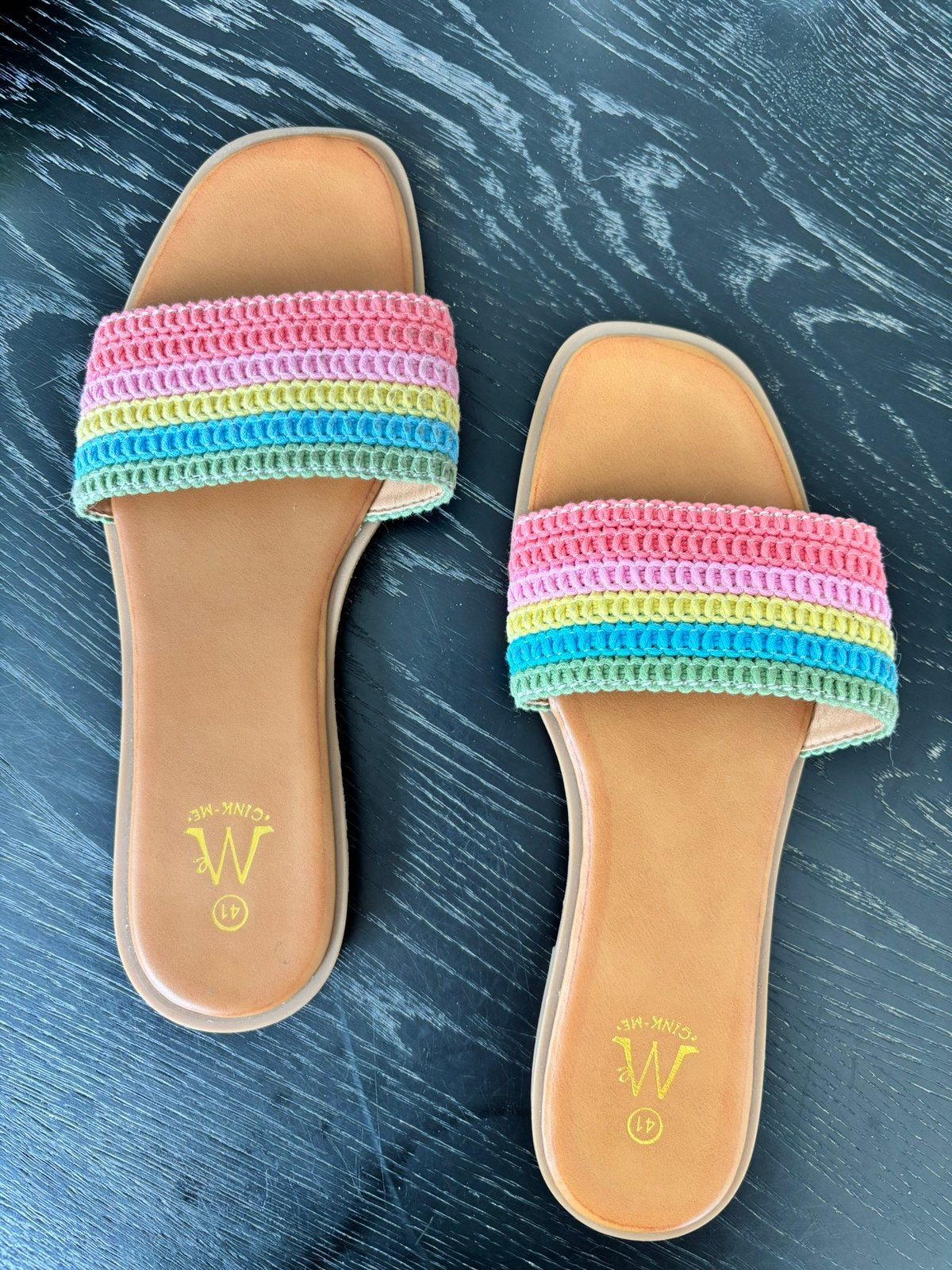 Chaussons en parfait état, Enlèvement ou Envoi, Comme neuf