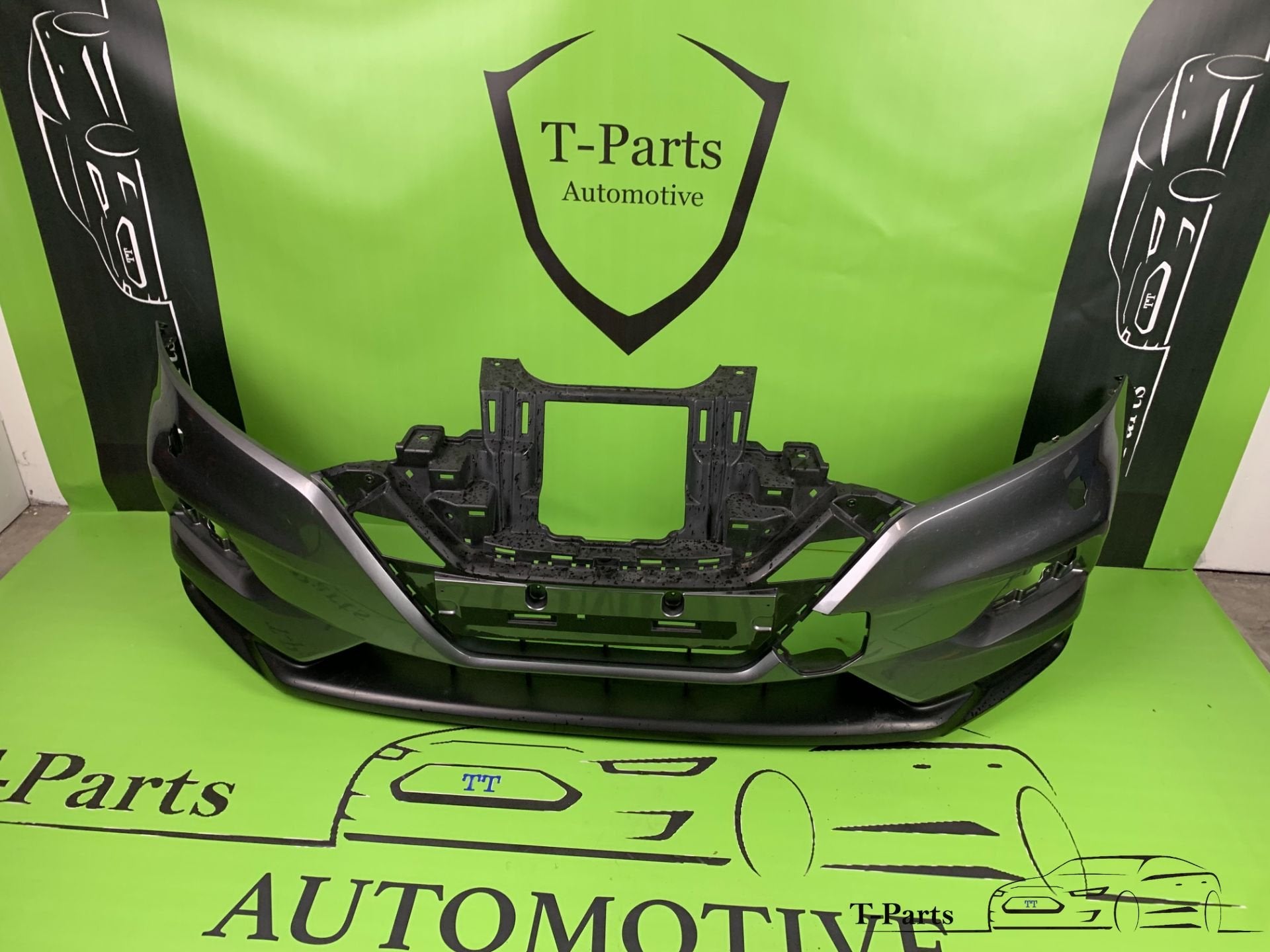 nissan qashqai pare-chocs avant pare-chocs 17+, Nissan Motor Co., Ltd., Pare-chocs, Takashima 1-chome 1-1
220-8686  Yokohama, Utilisé