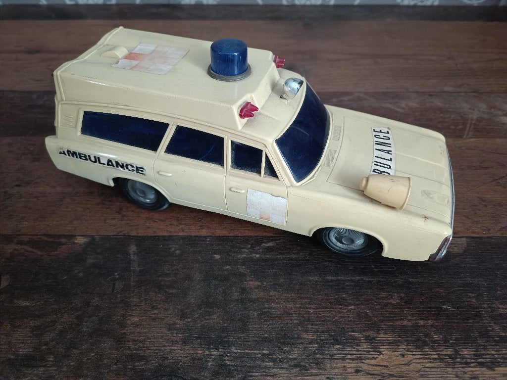 Ambulance/ Battery / USA CAR/ Japan /70's, Antiek en Kunst, Verzenden
