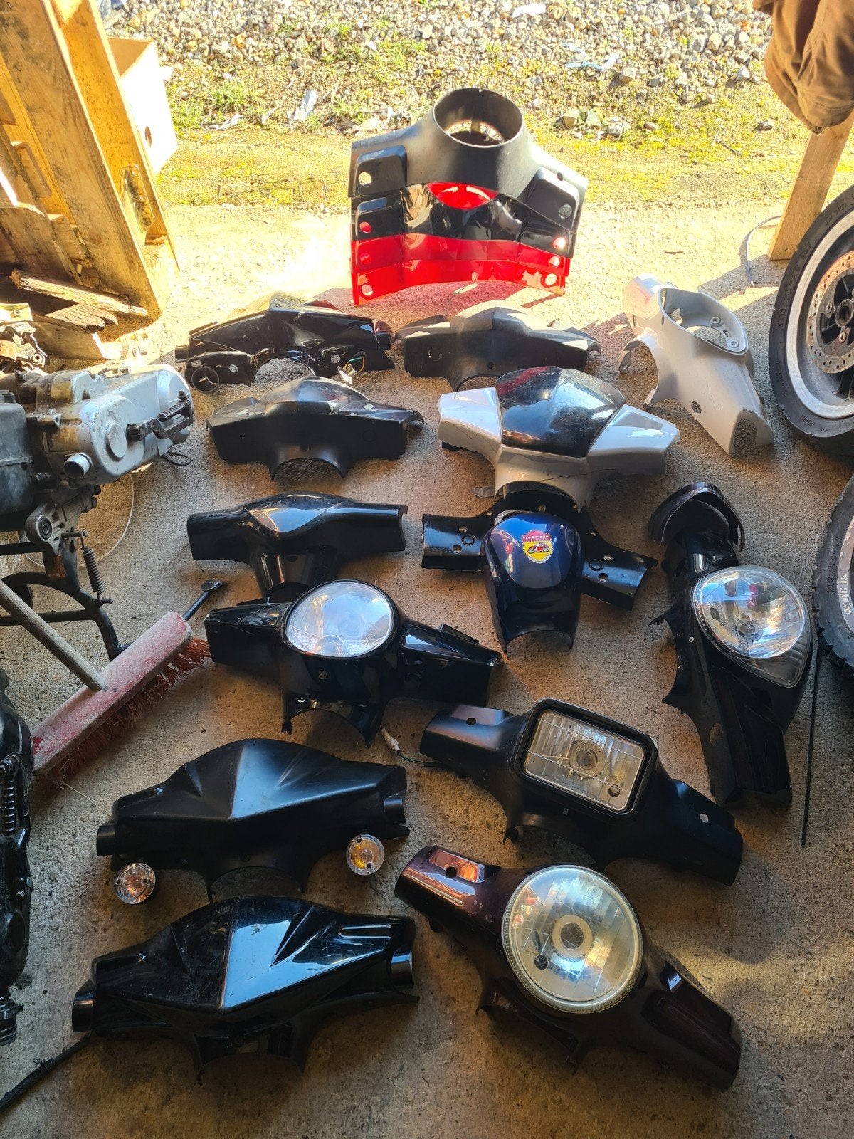 Pièces diverses 50cc SYM Kymco GTS BTC PGO TGB Yamaha, Enlèvement ou Envoi