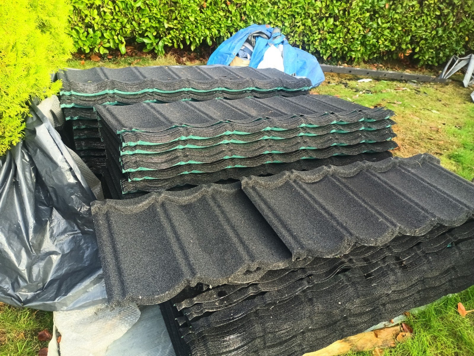 Tuile STONE - COATED METAL  ROOF TILE, Bricolage & Construction, Enlèvement