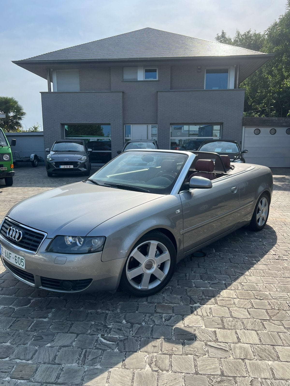 Audi A4 cabrio  2.4 benzine automaat -waterpomp stuk, Auto's, Automaat, Cabriolet, A4, Bedrijf