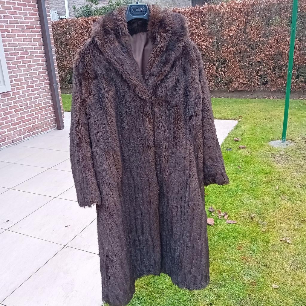Cape en fourrure pour femme. Marron taille 44, Enlèvement ou Envoi, Comme neuf, Taille 42/44 (L), Brun