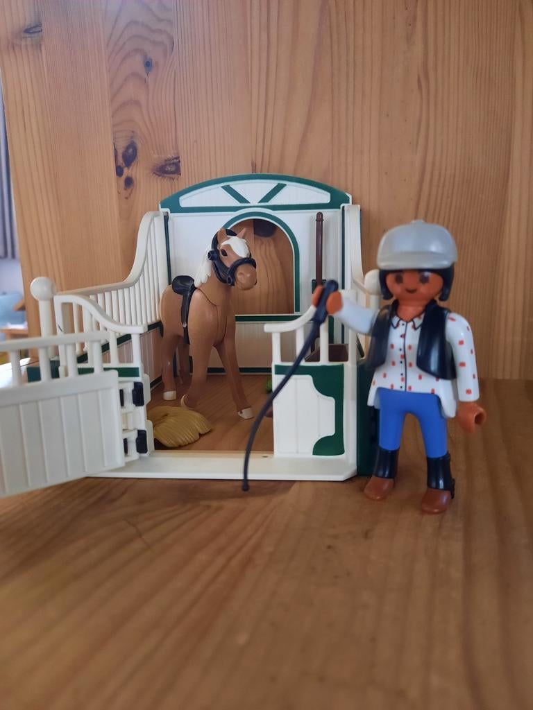 Playmobil halflinger met paardenbox 5109, Ophalen of Verzenden, Zo goed als nieuw, Complete set