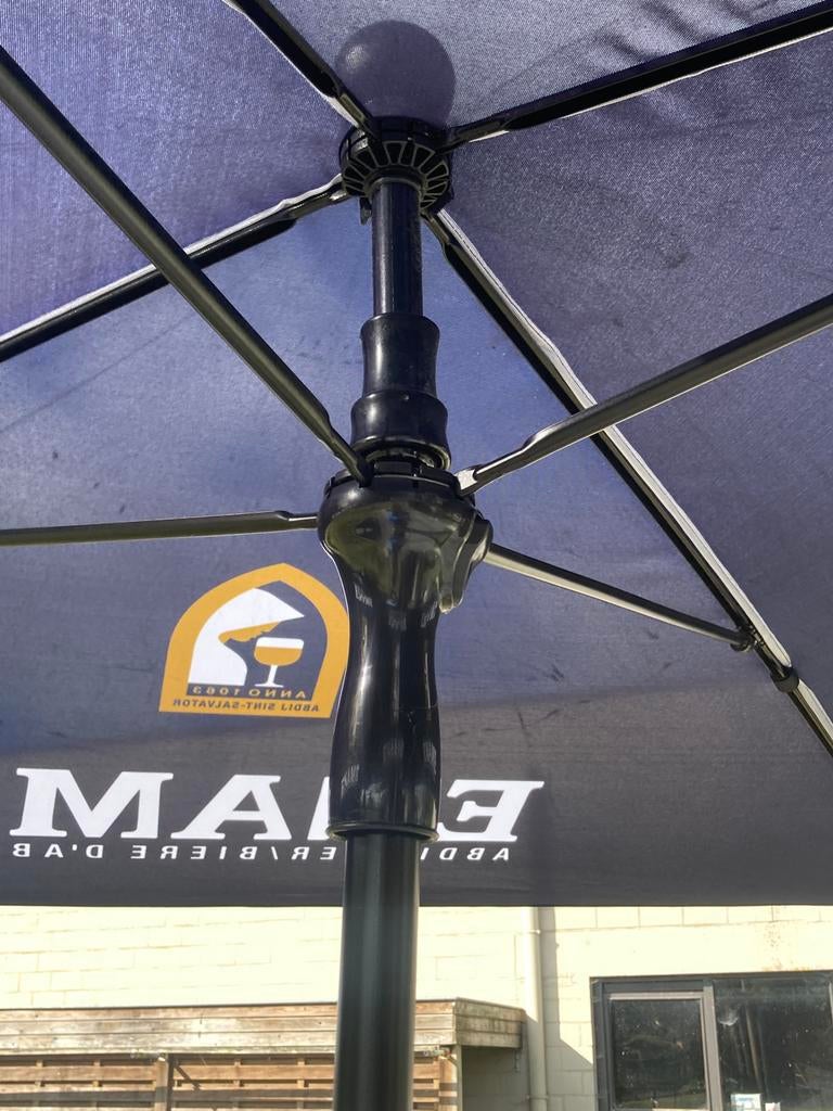 Parasol Ename brouwerij Roman, Ophalen, Zo goed als nieuw, X, X