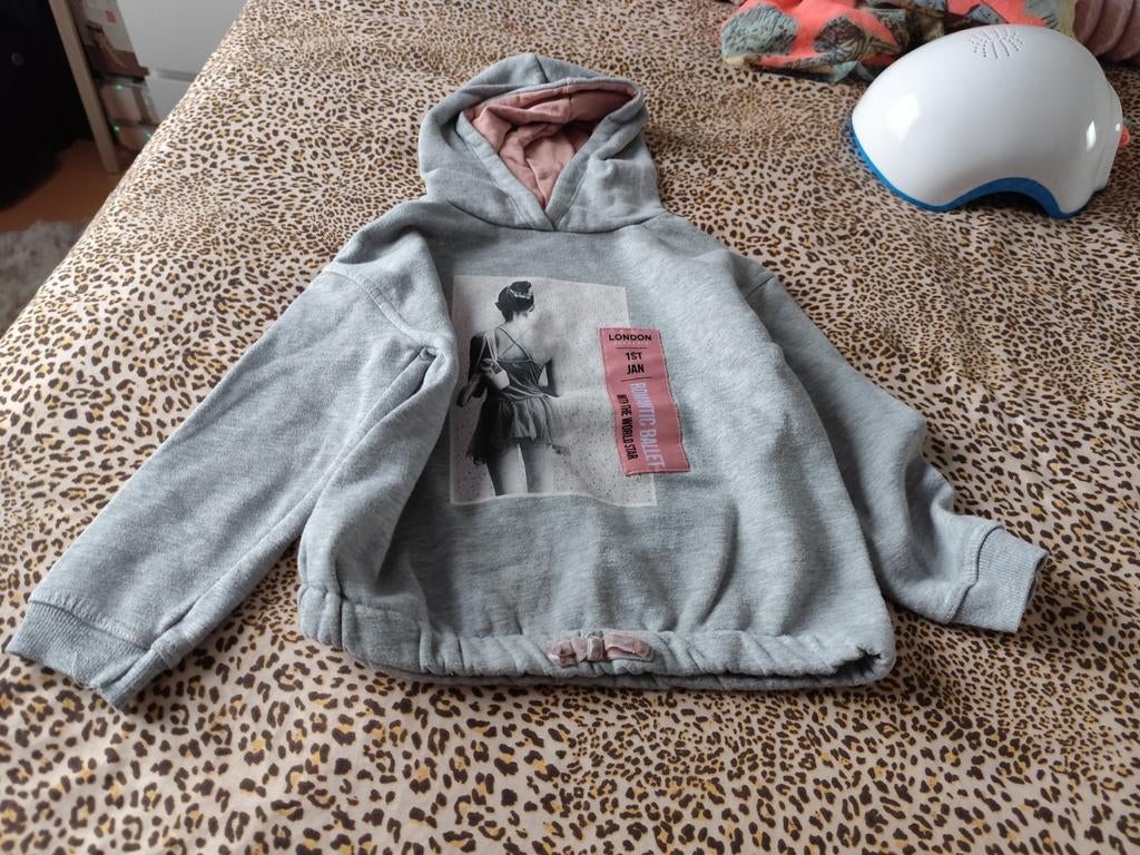 Pull 8 ans, Enlèvement ou Envoi, Utilisé, Fille