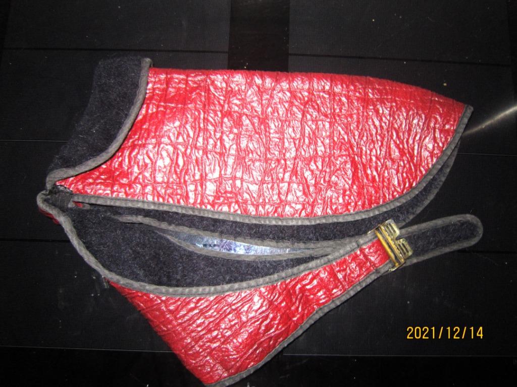 Manteau simili/polar bordeaux pour petit chien, Envoi, Utilisé, Manteau pour chien