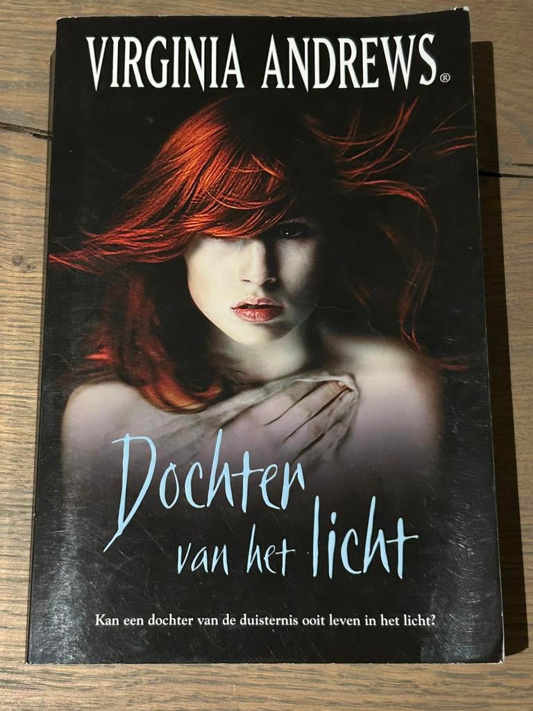 Dochter van het licht - Virginia Andrews, Enlèvement ou Envoi, Comme neuf, Virginia Andrews