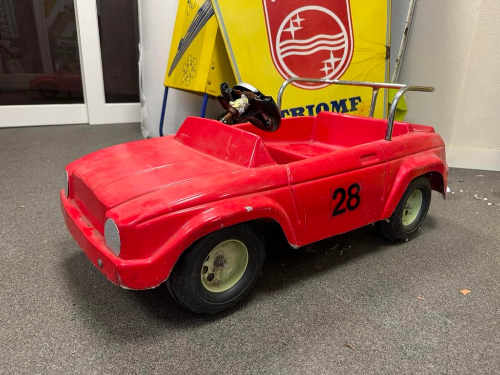 Ferrari Kermis auto kiddy ride, Ophalen, Gebruikt