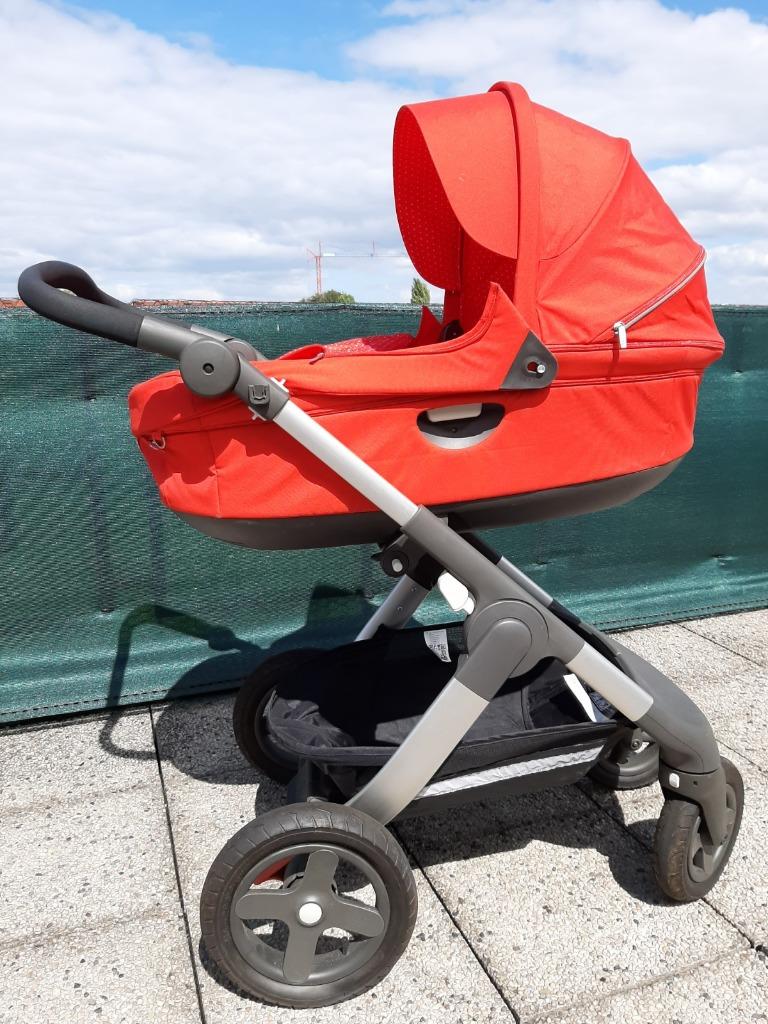 STOKKE kinderwagen ROOD met accessoires, Kinderen en Baby's, Ophalen, Kinderwagen, Overige merken, Verstelbare duwstang