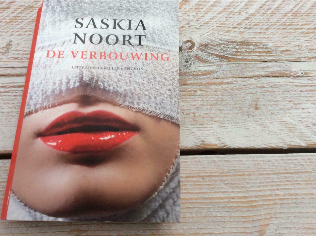 Saskia Noort - De verbouwing, Saskia Noort, Ophalen of Verzenden, Zo goed als nieuw, Nederland