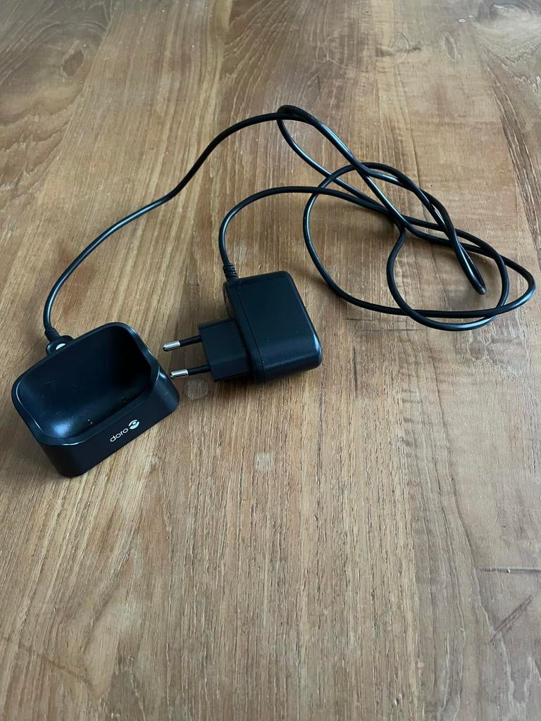 Chargeur pour téléphones portables Doro pour personnes âgées, Télécoms, Enlèvement ou Envoi, Comme neuf