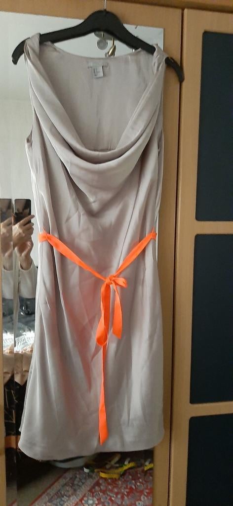 Grijs galajurk, Kleding | Dames, Jurken, Ophalen of Verzenden, Maat 38/40 (M), Grijs