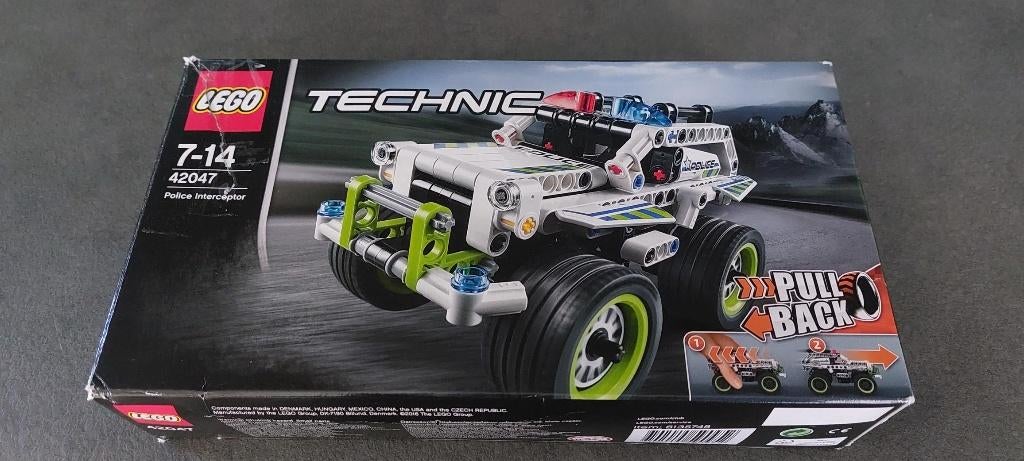 LEGO Technic "Police interceptor" - 42047, Ophalen of Verzenden, Zo goed als nieuw, Complete set, Lego
