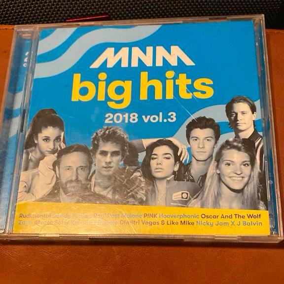 ALS NIEUW DUBBELE CD MNM BIG HITS 2018 !, Cd's en Dvd's, Ophalen of Verzenden, Zo goed als nieuw