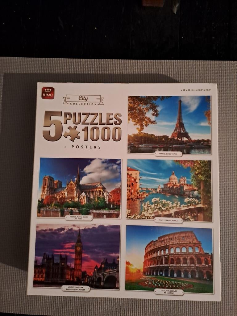 Puzzles (Thèmes : villes du monde - art - musique classique., Enlèvement, Comme neuf