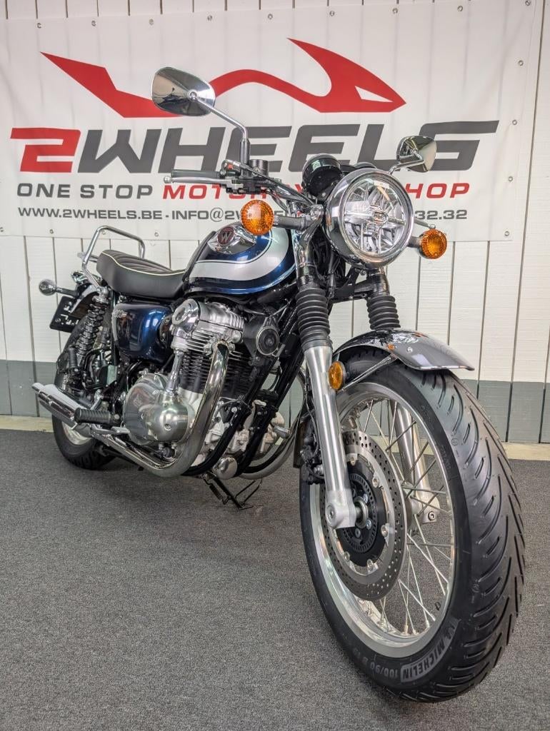 KAWASAKI W800, Motos, Motos | Kawasaki, Entreprise, 800 cm³, 2 cylindres, Permis Moto A2 minimum