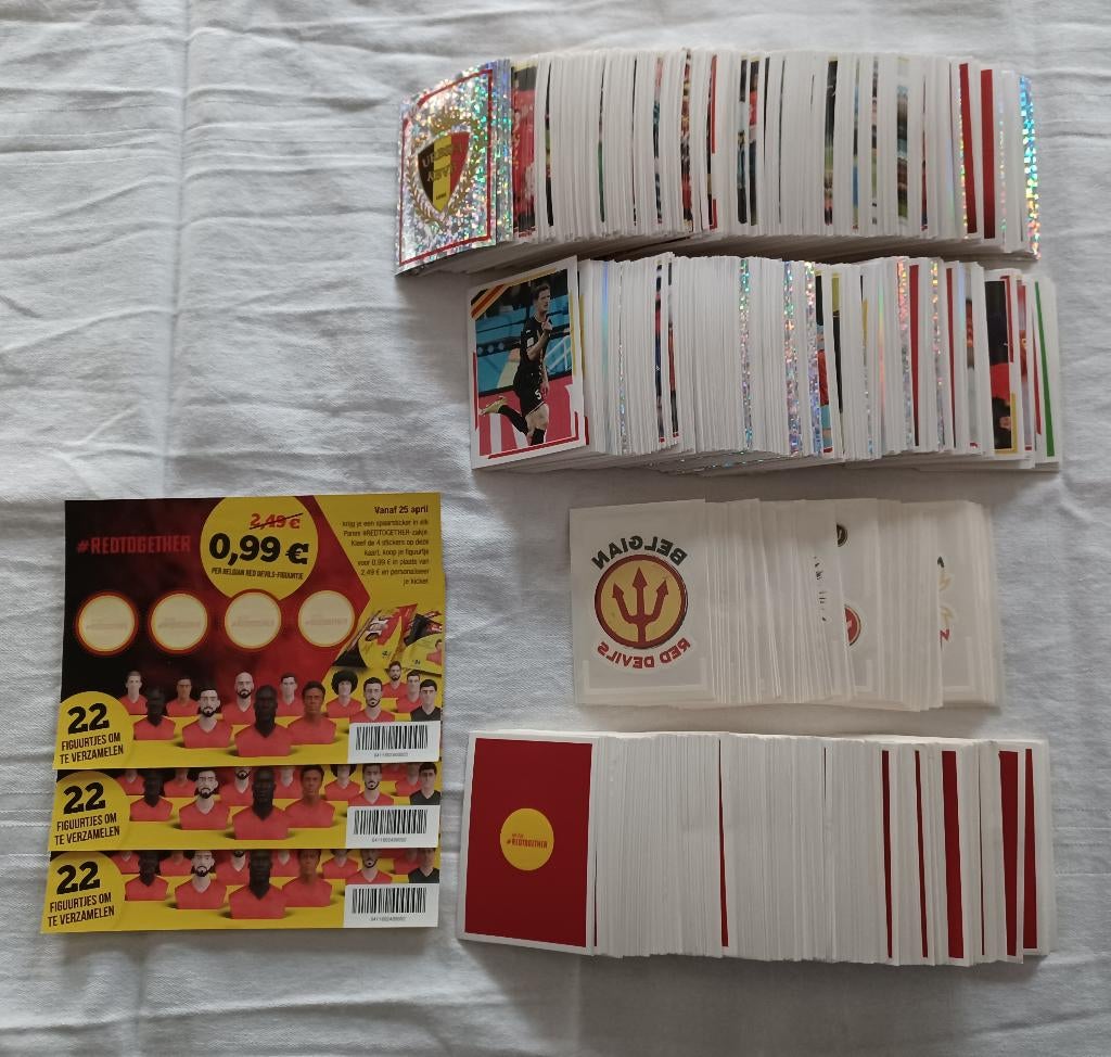 Stickers, tattoos en zegels: We Stick #Redtogether (2018), Ophalen of Verzenden, Zo goed als nieuw, Meerdere stickers