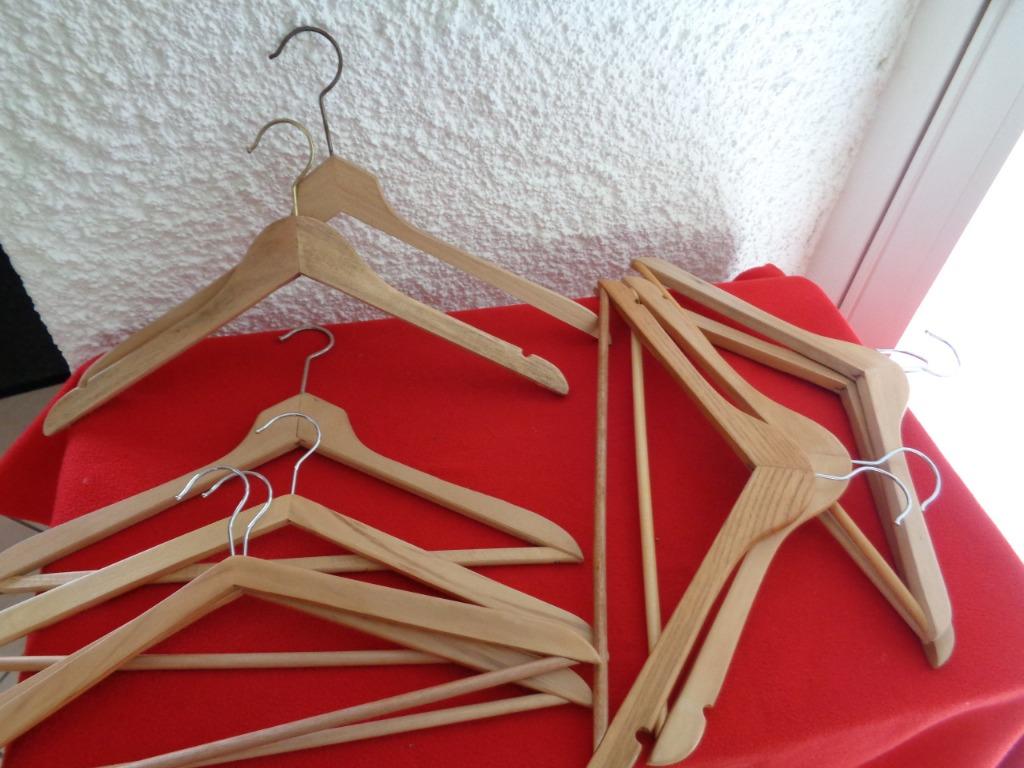 Cintre différents bois. Ancien 10 pièces., Kleding | Dames, Kledinghangers, Hout, Kinderen en Volwassenen, Ophalen of Verzenden