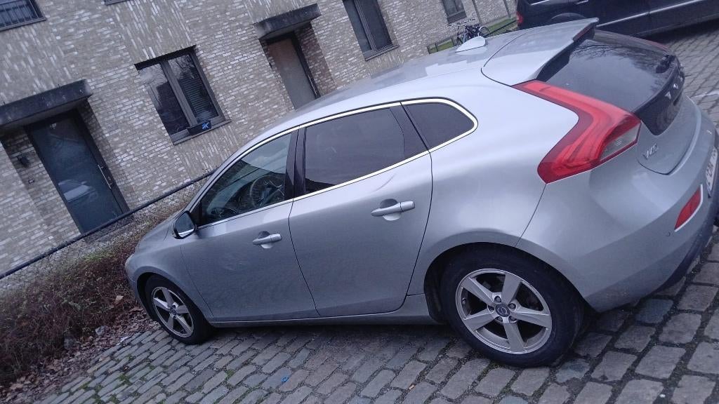 Volvo v40, Achat, Noir, Diesel, Particulier