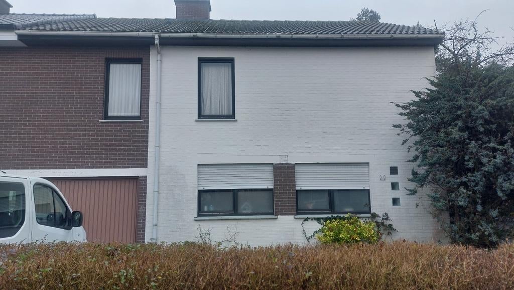 Maison dans une rue calme, environnement adapté aux enfants, Immo