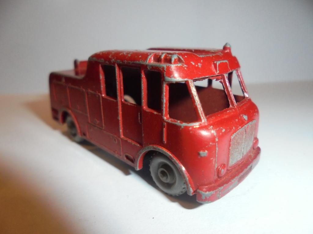 CAMION POMPIER  MOKO - FIRE TRUCK MATCHBOX, Hobby & Loisirs créatifs, Enlèvement ou Envoi, Utilisé, Bus ou Camion, Matchbox