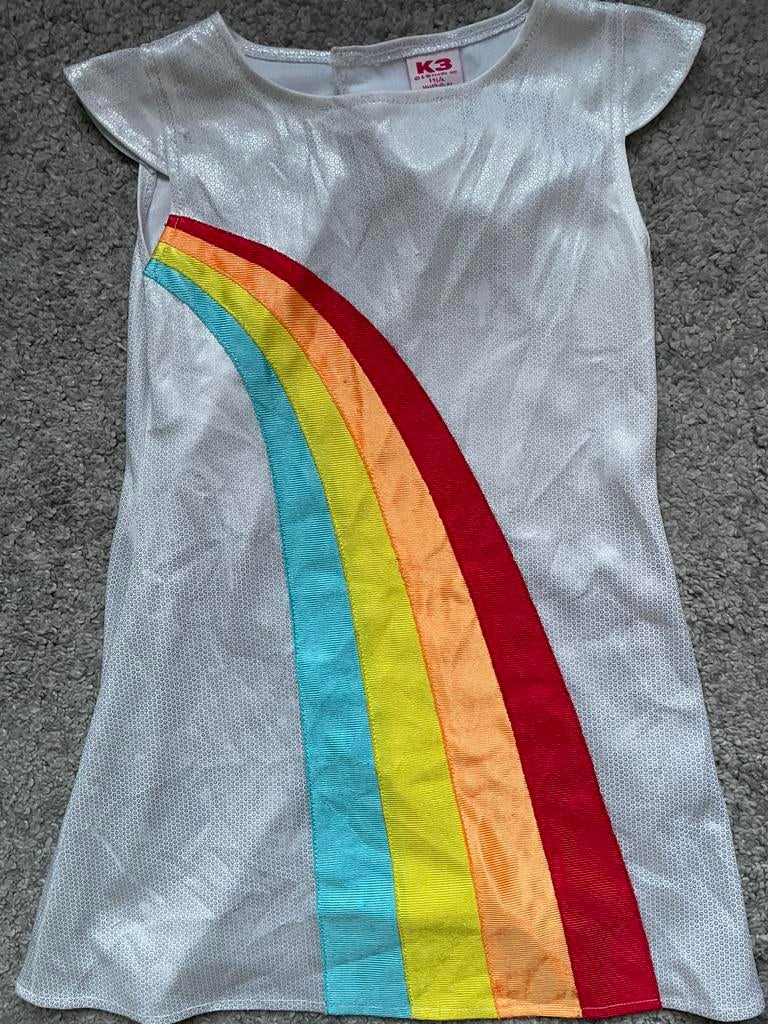 Regenboogkleedje K3 - maat 116, Ophalen, Gebruikt, 110 t/m 116