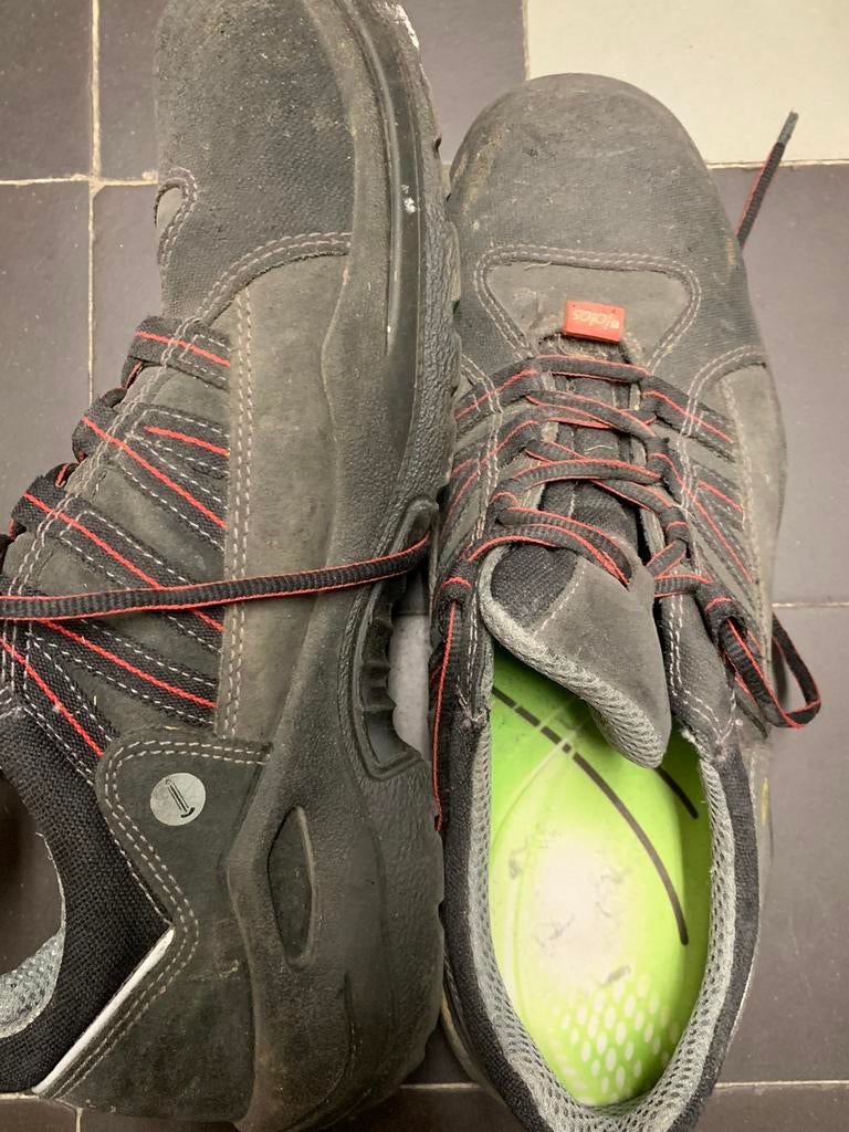 3 Chaussures de sécurité pour 25€, Bricolage & Construction, Vêtements de sécurité, Enlèvement, Utilisé