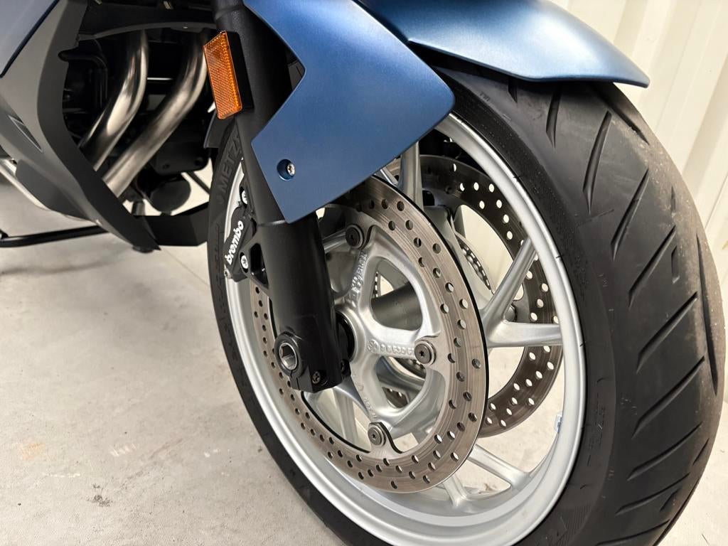 BMW F800GT EN PARFAIT ÉTAT *** Garantie ***, Motos, Tourisme, Entreprise