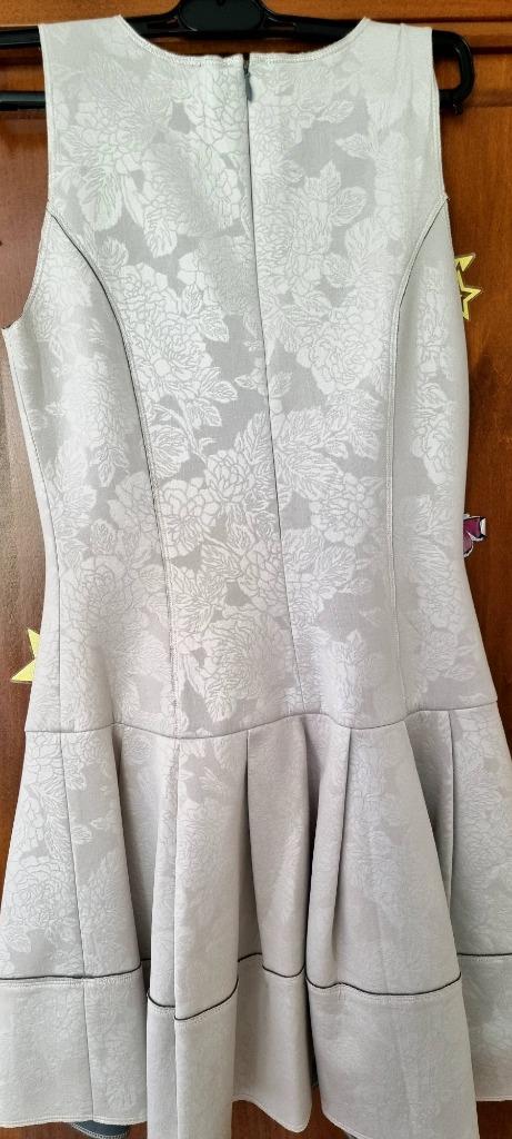 Robe fille marque Monnalisa, Kinderen en Baby's, Kinderkleding | Maat 146, Zo goed als nieuw, Meisje, Jurk of Rok, Ophalen of Verzenden