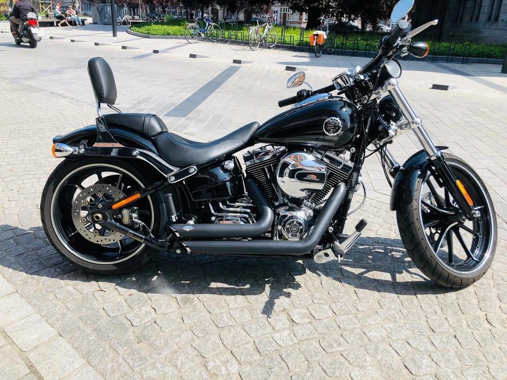 Harley-Davidson Breakout, Plus de 35 kW, 2 cylindres, Particulier, 1800 cm³