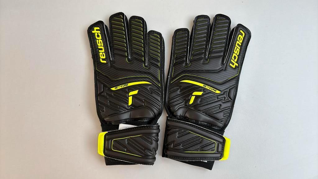 Reusch junior keeper handschoenen maat 5, Sport en Fitness, Voetbal, Ophalen, Nieuw, Handschoenen