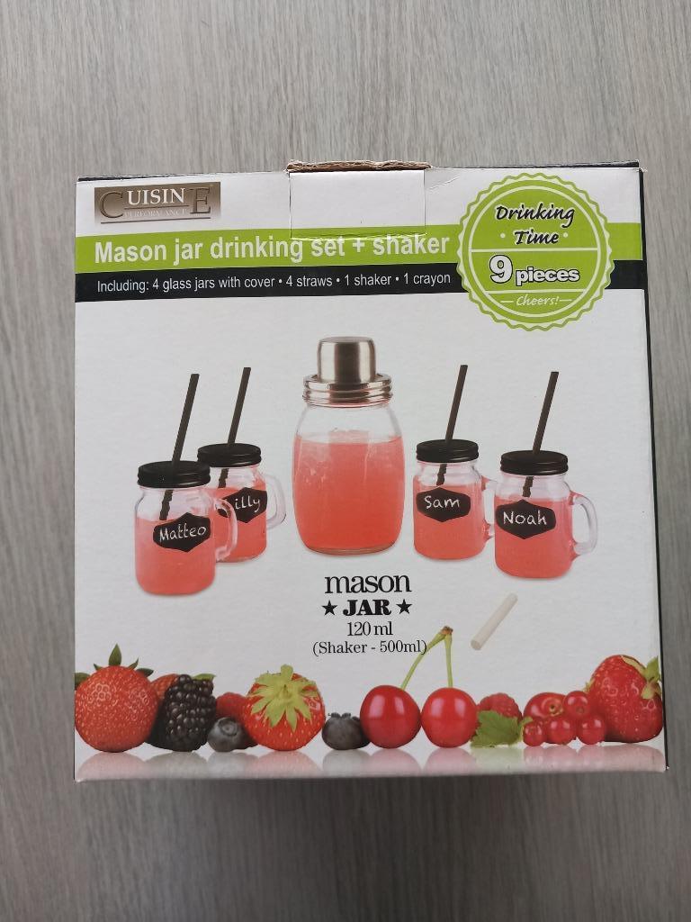 drinkbekerset met shaker, Ophalen, Zo goed als nieuw, Beker of Kan
