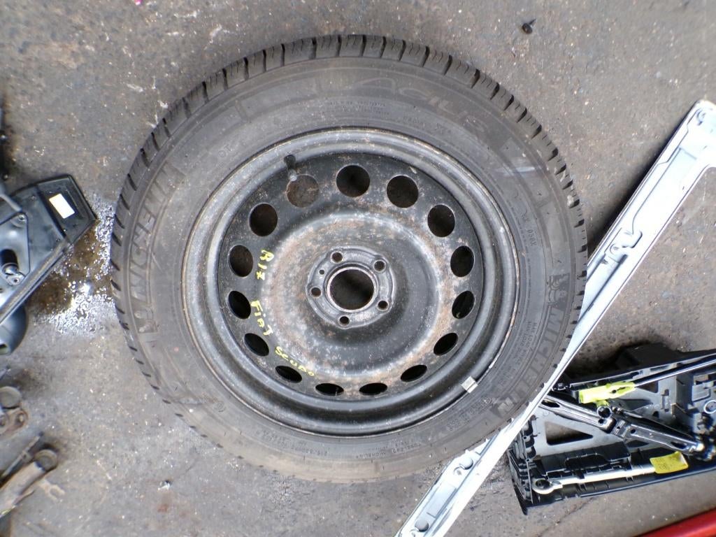 Roue de secours Fiat Scudo 3 17" 5 trous 2022 LP/15303, Autos : Pièces & Accessoires, Enlèvement ou Envoi, Utilisé, Fiat