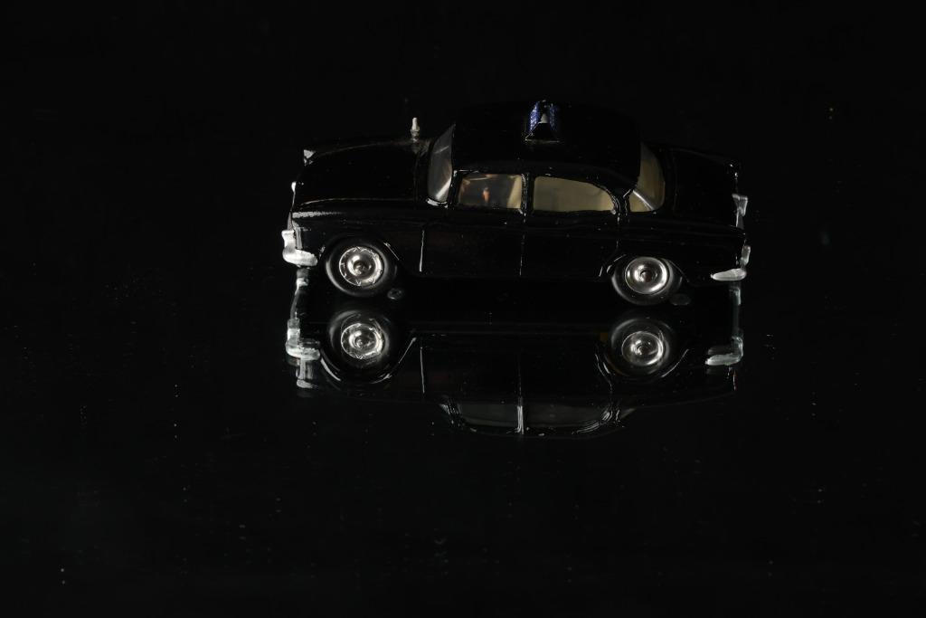Dinky Toys Humber Hawk Police repaint, Verzenden, Zo goed als nieuw, Auto, Dinky Toys