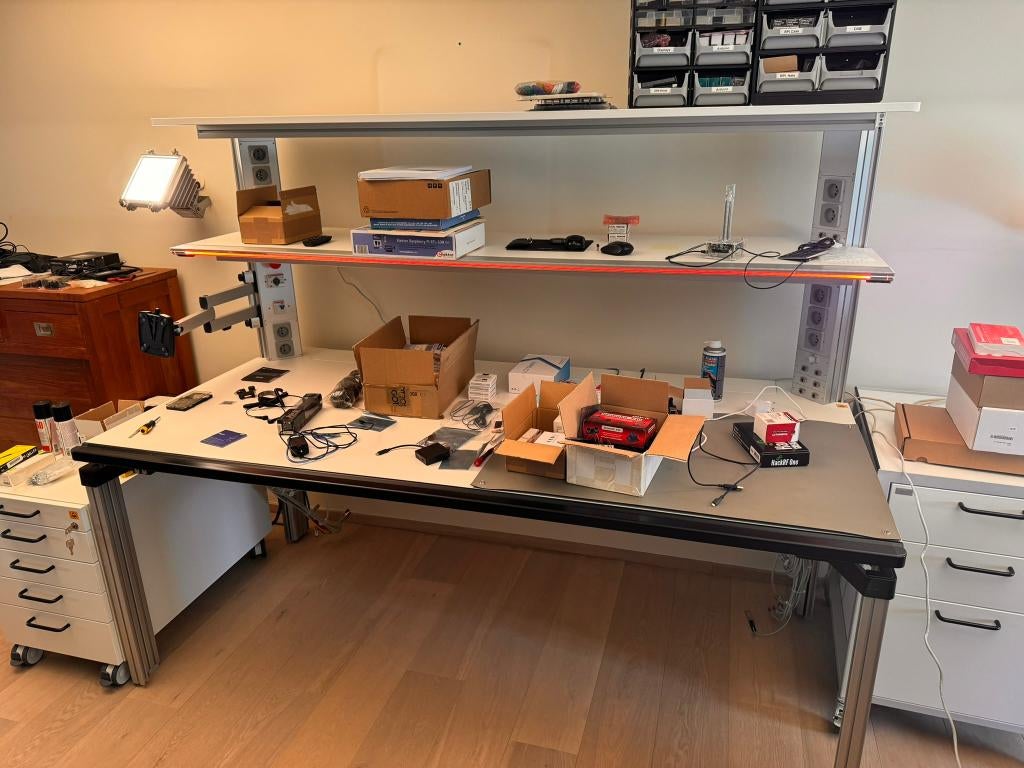 ERFI montagetafel, Ophalen, Zo goed als nieuw
