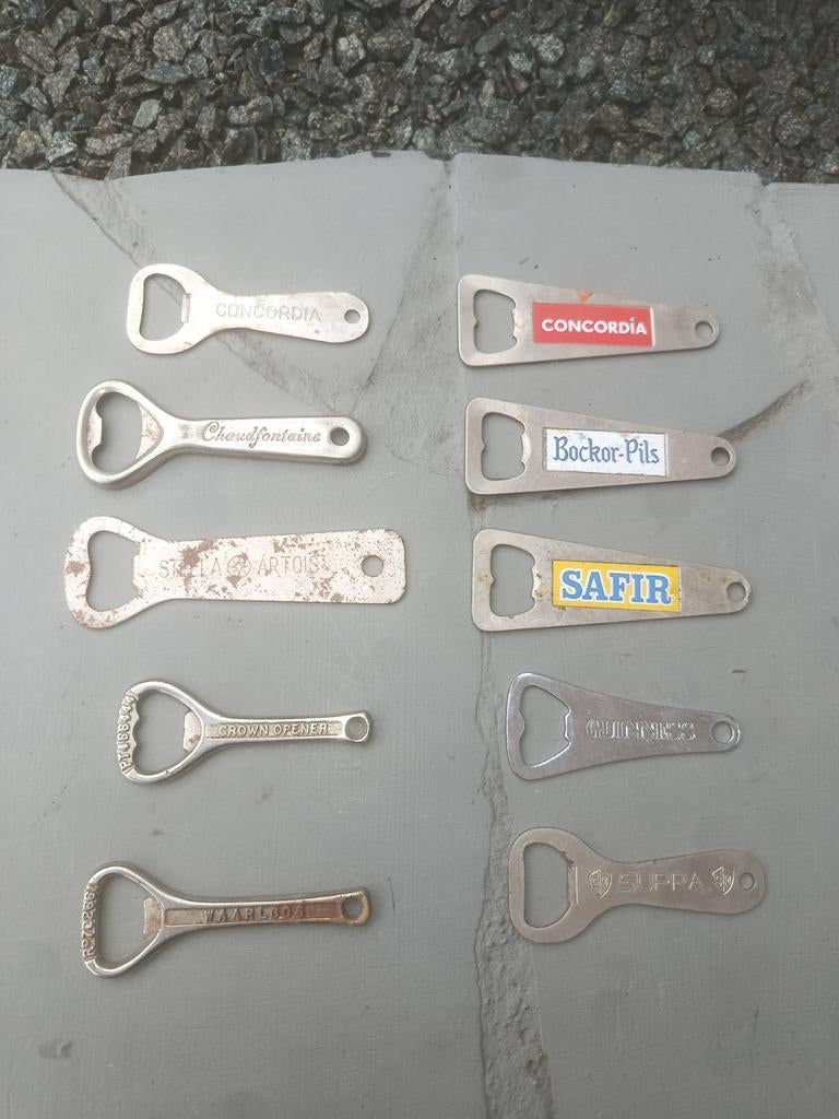 Lot de 10 ouvre-bouteilles vintage rétro différents, Enlèvement ou Envoi